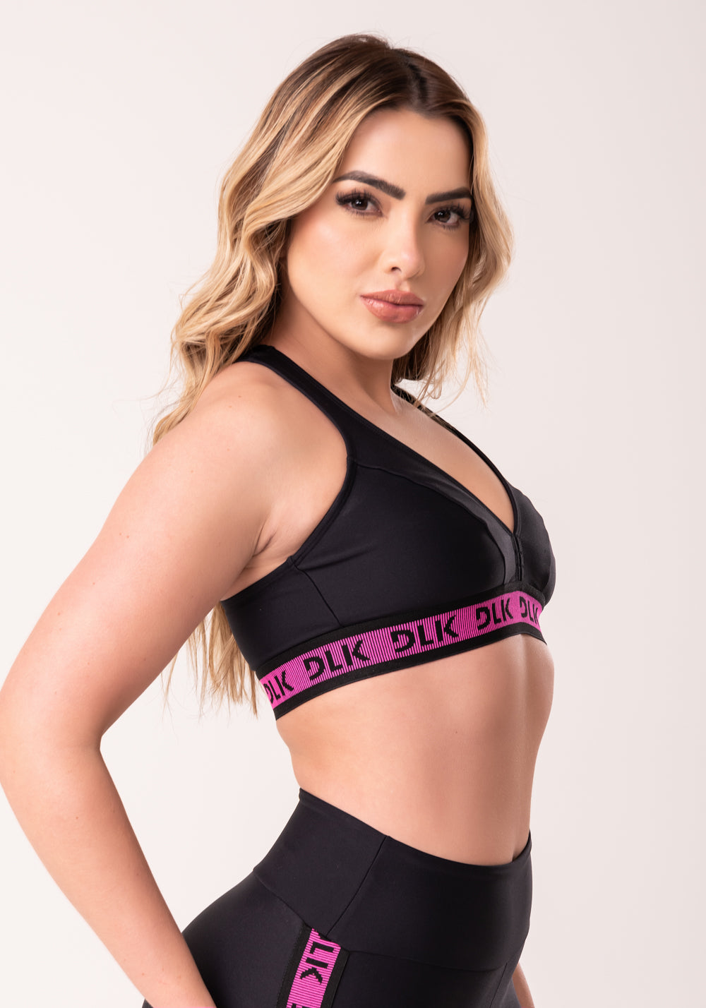 Top Fitness Feminino Nadador Preto Com Elástico Rosa Canelado Intense Dlk
