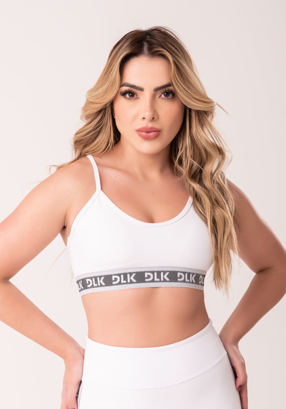 Top Fitness Feminino Branco Com Bojo E Elástico Canelado Intense Dlk