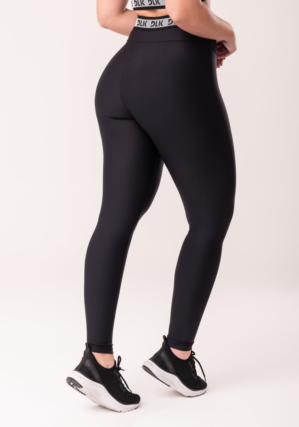 Legging Fitness Feminina Preto Com Elástico Canelado Nas Costas Intense Dlk