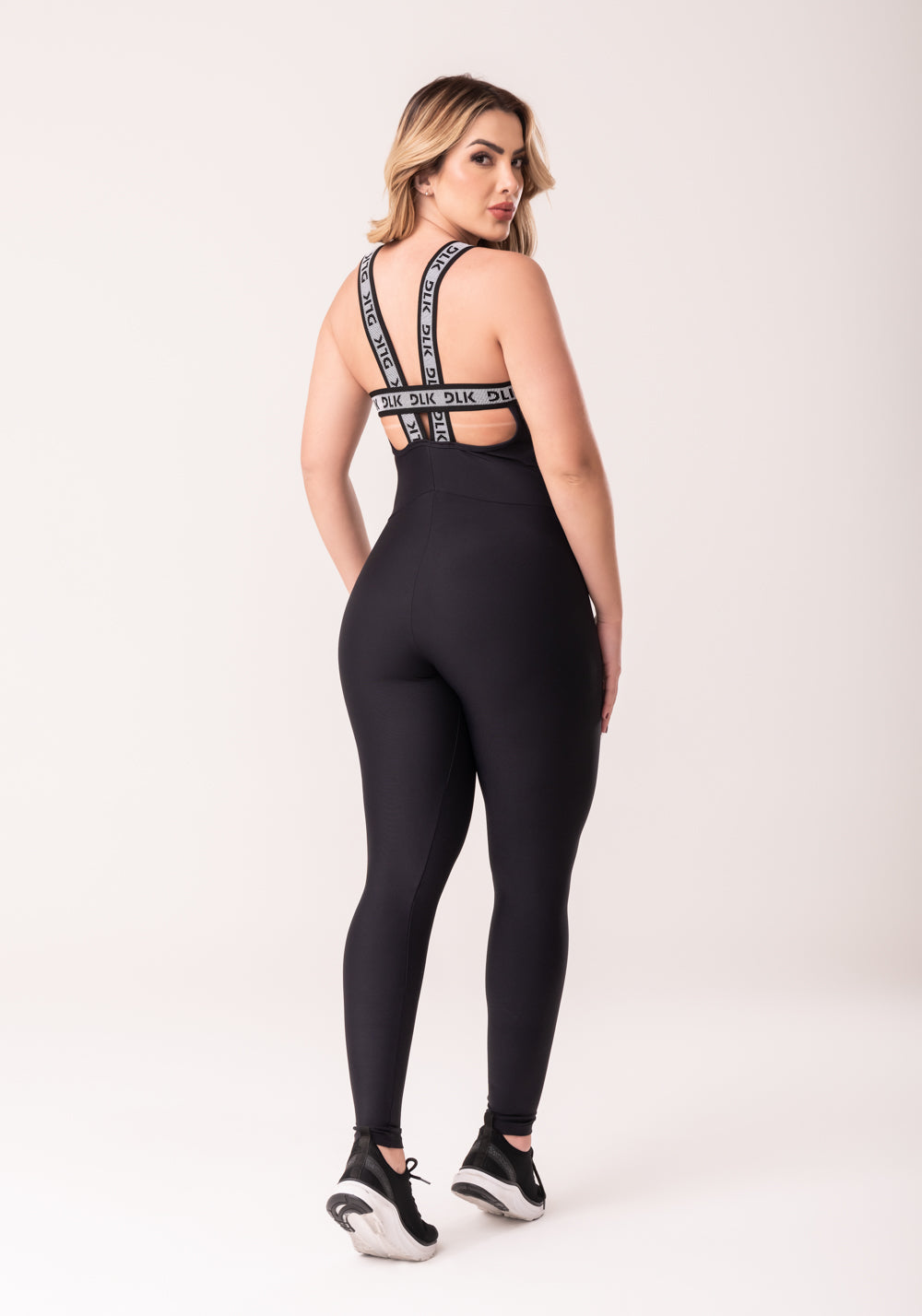 Macacão Fitness Feminino Preto Com Alça De Elástico Canelado Intense Dlk