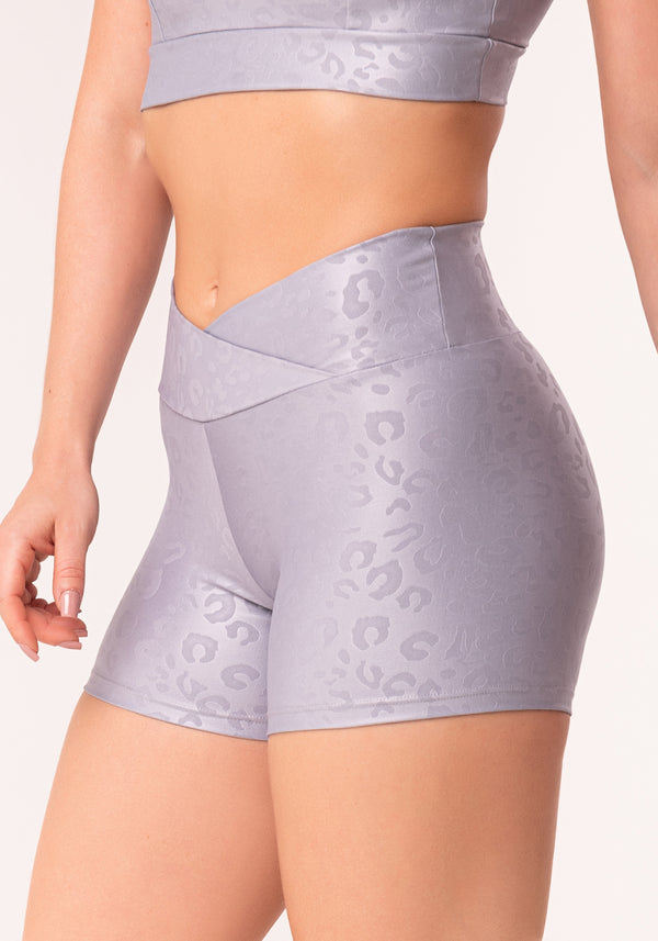Short Shine Texturizado Onça Cinza Com Cós Transpassado Dlk