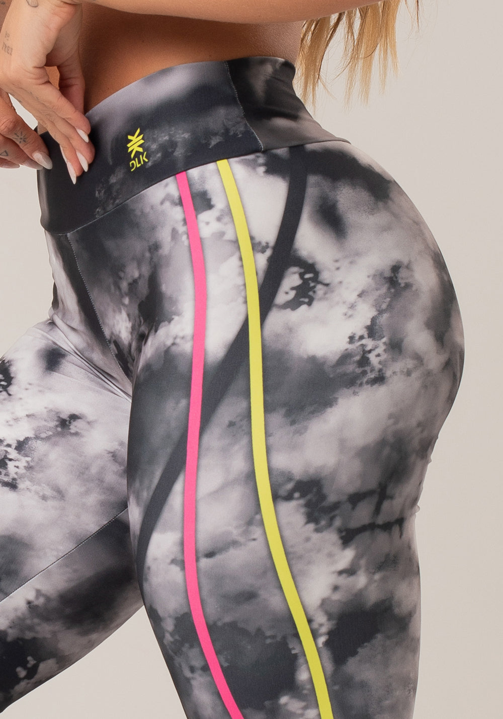 Legging Fitness Feminina New Printed Estampada Fire Black Dlk