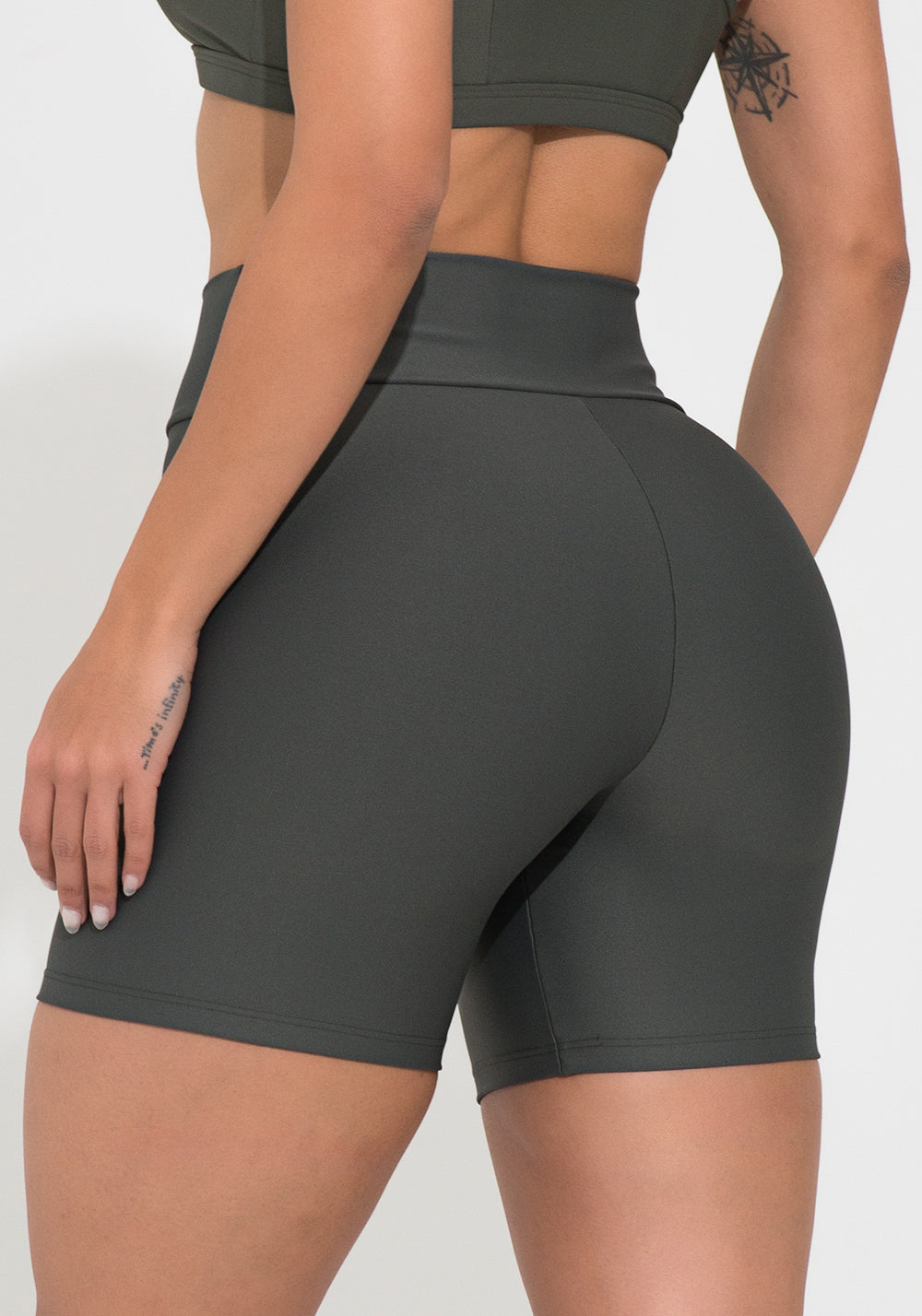Short Fitness Feminino Chumbo Action Dlk