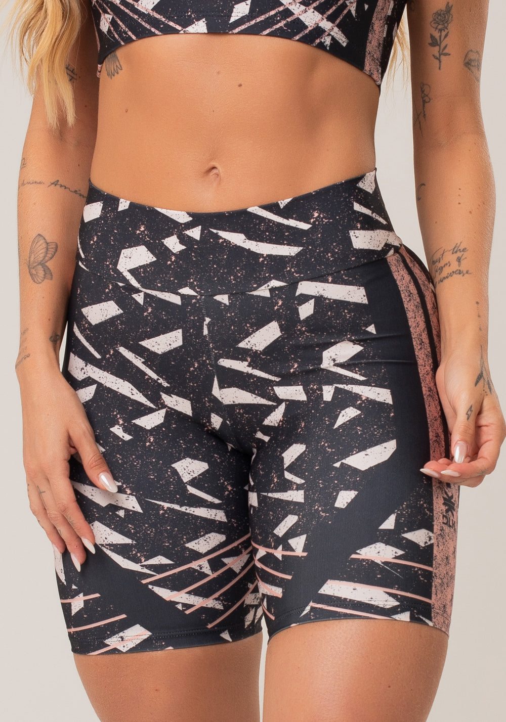 Bermuda Fitness Feminina New Printed Estampada Abstrato Rosé Dlk