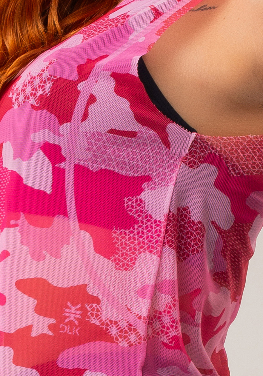 Cropped Feminino Em Tule New Printed Estampado Camuflado Rosa Dlk