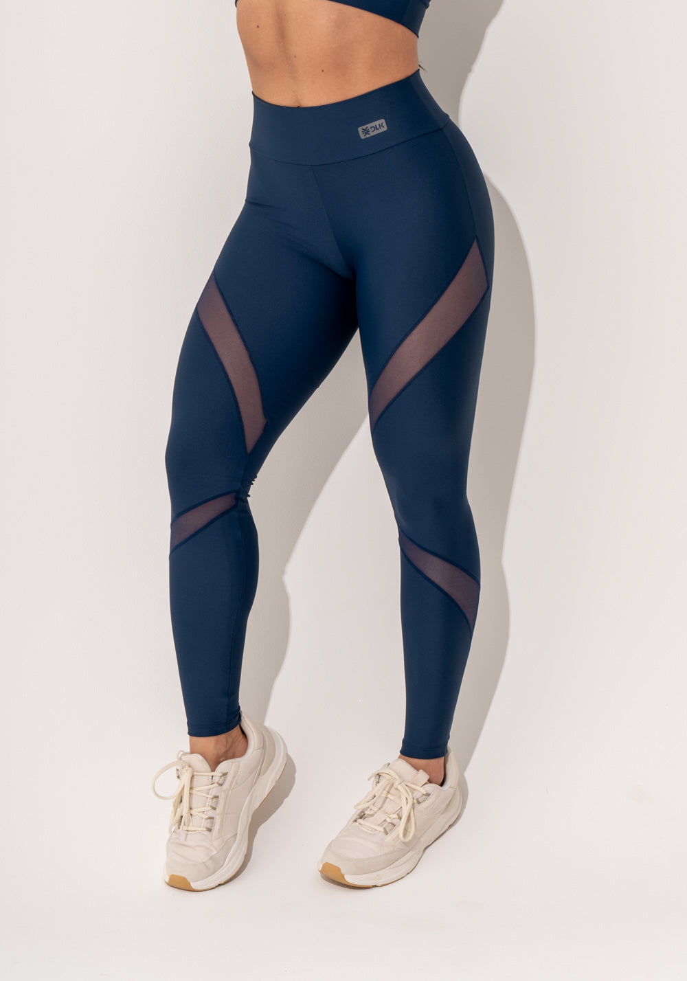Legging Fitness Feminina Marinho Com Recortes Em Tule Intense Dlk