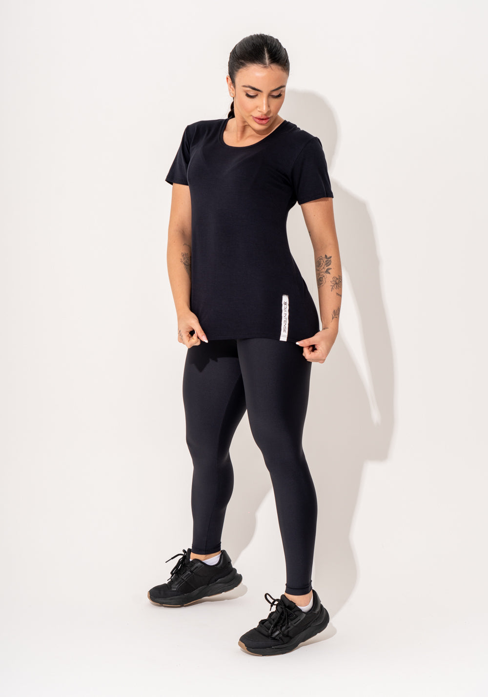 Blusa Fitness Feminina Preto Viscolycra Com Silk Intense Dlk