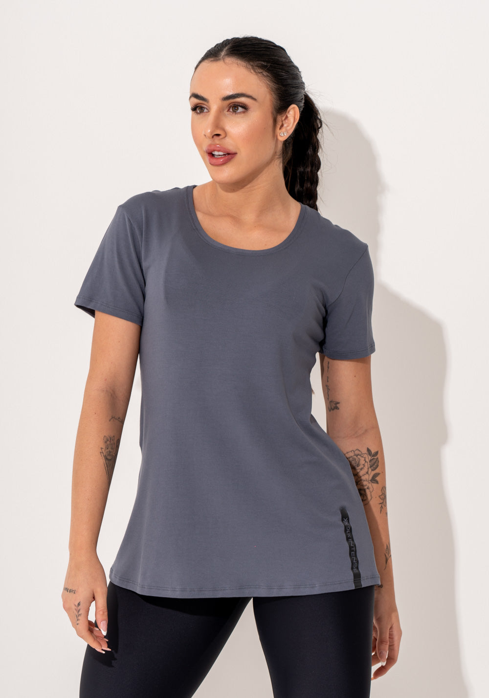 Blusa Fitness Feminina Cinza Chumbo Viscolycra Com Silk Intense Dlk