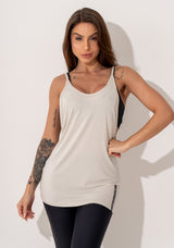 Camiseta Fitness Feminina Viscolycra Off White Maxxi Cava com Silk Intense Dlk