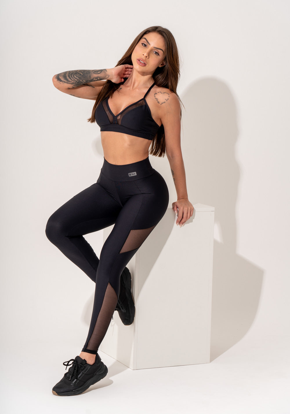 Top Fitness Feminino Preto De Alcinha Com Detalhe Em Tule Intense Dlk