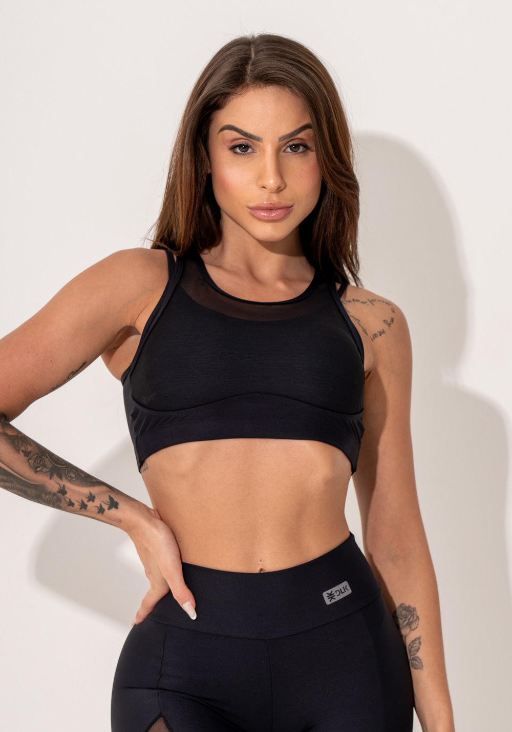 Top Fitness Feminino Preto Com Tule Sobreposto Intense Dlk