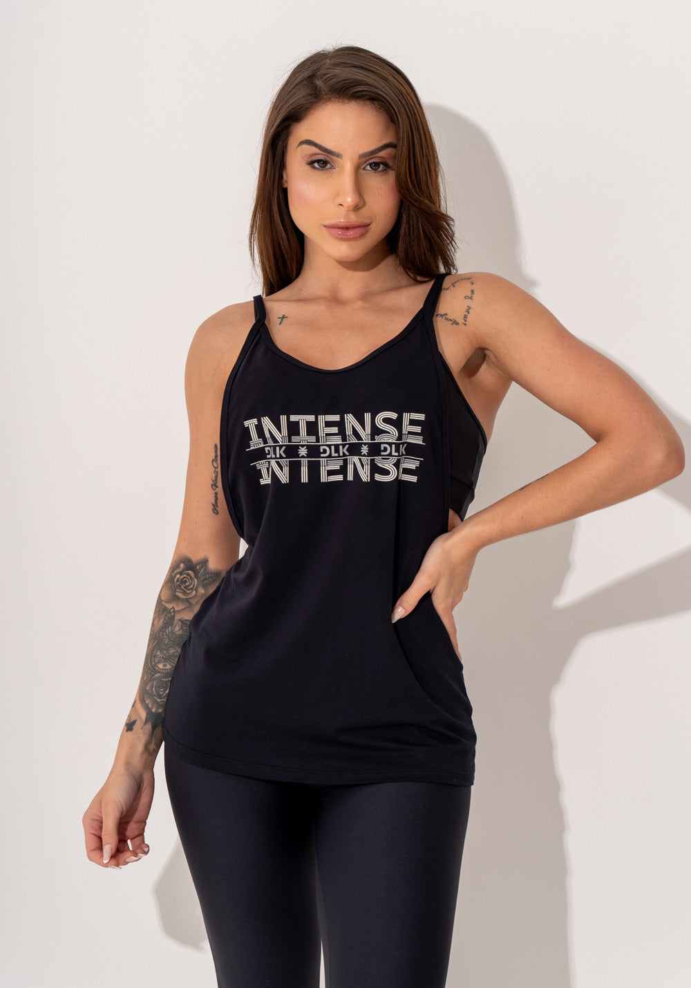Camiseta Fitness Feminina Viscolycra Preto Maxxi Cava Com Silk Intense Lines Dlk