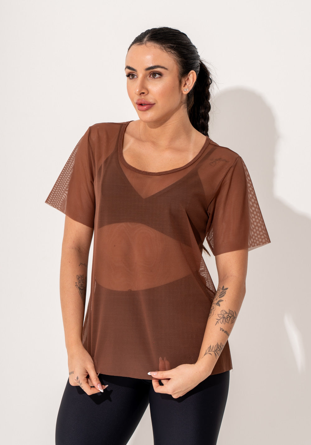 Blusa Fitness Feminina Manga Curta Tule Marrom Intense Dlk