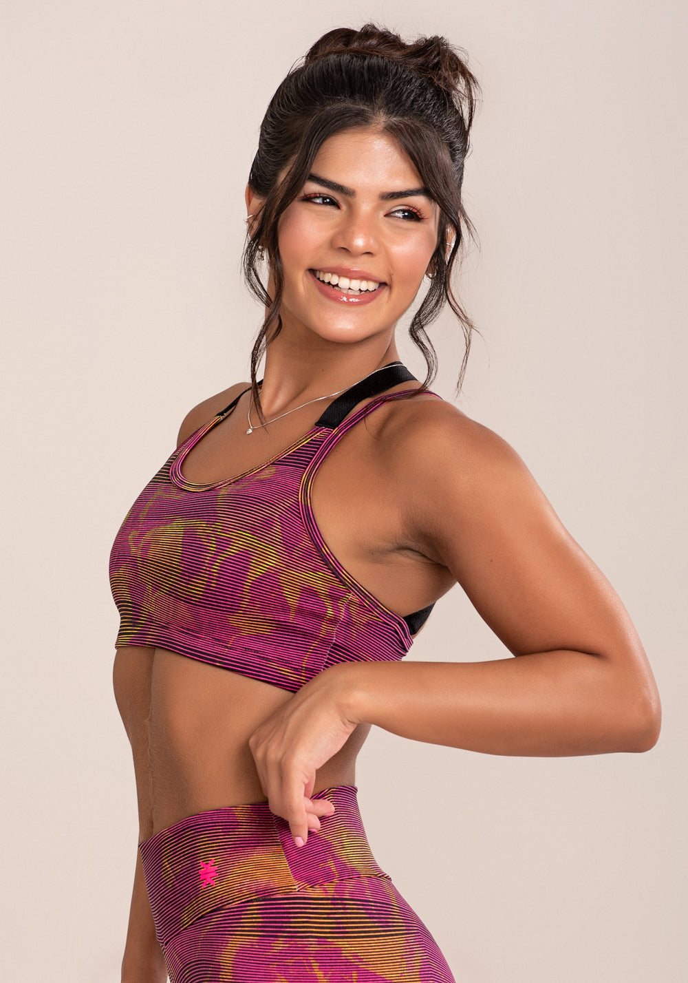 Top Fitness Feminino Euphoria Com Alça Dupla Estampa Smoke Lines Dlk