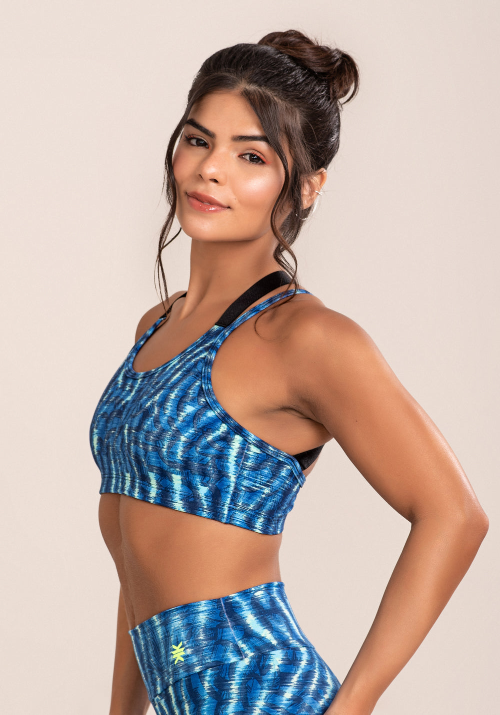 Top Fitness Feminino Euphoria Com Alça Dupla Estampa Animal Blurred Dlk