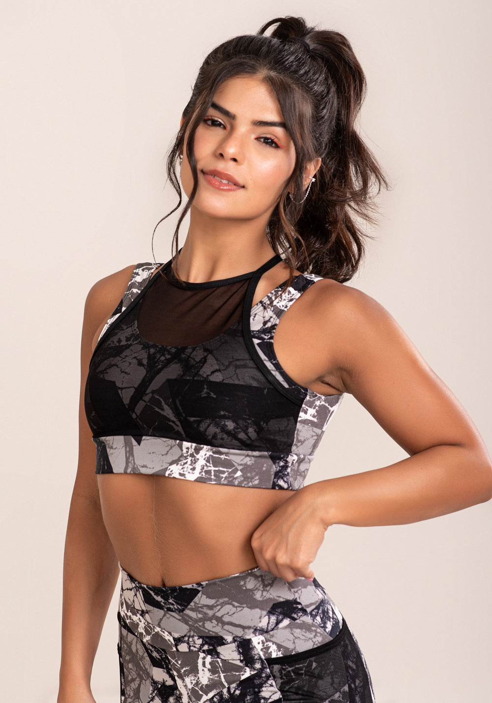 Top Fitness Feminino Euphoria Com Frente Dupla Estampa Abstract Marble Dlk
