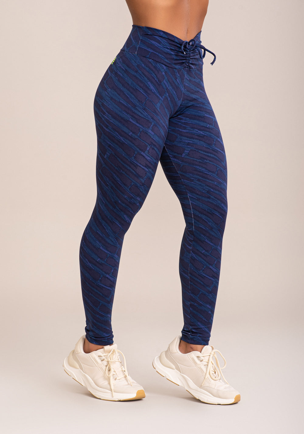 Legging Fitness Feminina Euphoria Com Franzido E Amarração Estampa Brush Blue Dlk