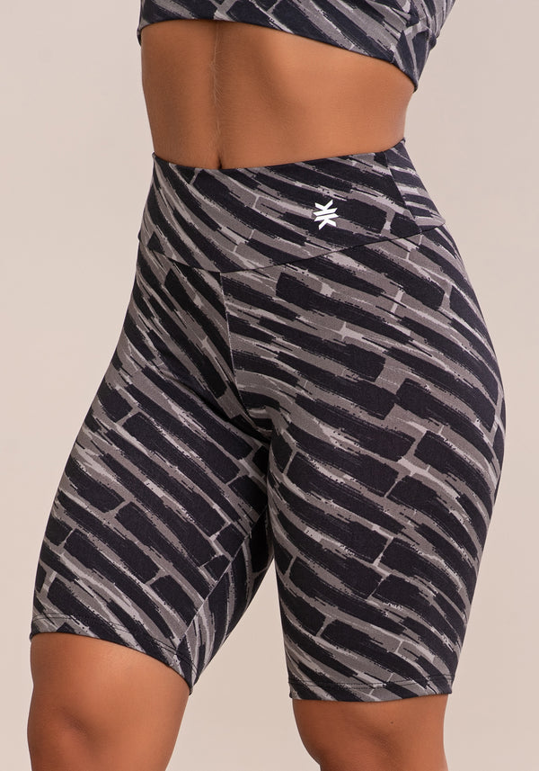 Bermuda Fitness Feminina Euphoria Estampa Brush Black Dlk