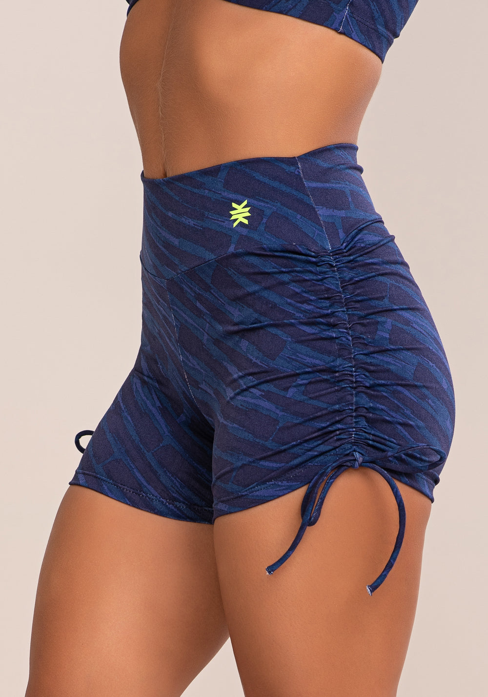Short Fitness Feminino Euphoria Com Franzido E Amarração Estampa Brush Blue Dlk