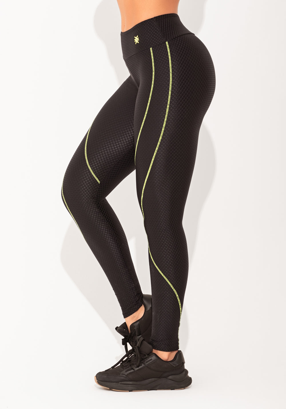 Legging Fitness Feminina Preta Texturizada Com Pesponto Elegance Dlk