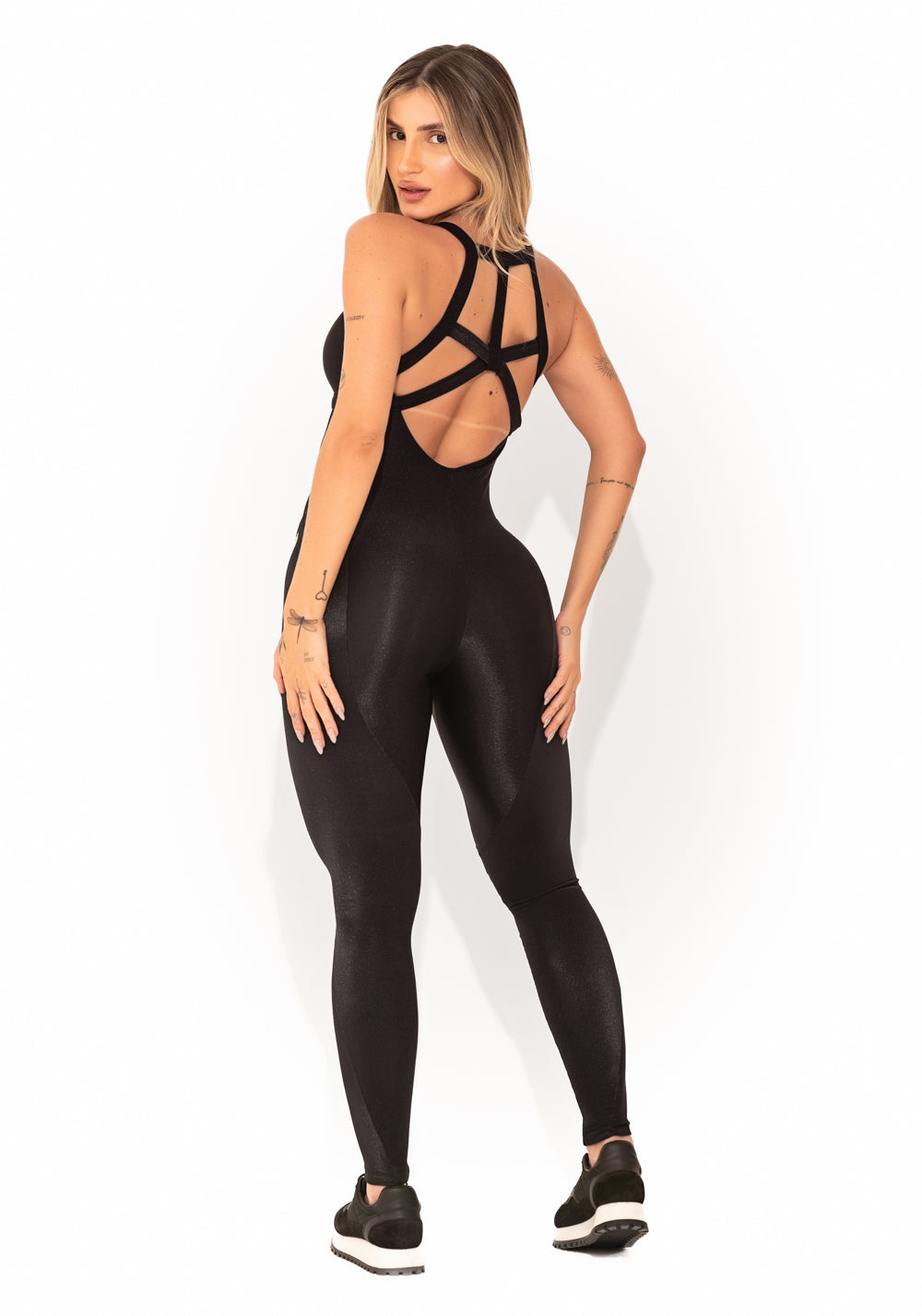 Macacão Fitness Feminino Preto Canelado com Recortes Elegance Dlk