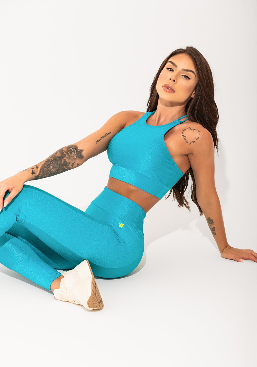 Legging Fitness Feminina Azul Texturizada Com Recortes Elegance Dlk