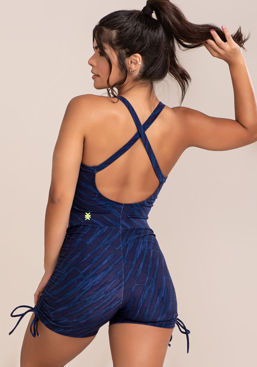 Macacão Curto Fitness Feminino Euphoria Com Franzido E Amarração Estampa Brush Blue Dlk