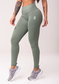 Legging Fitness Feminina Verde Com Cós Alto E Detalhe Em V Seamless Dlk