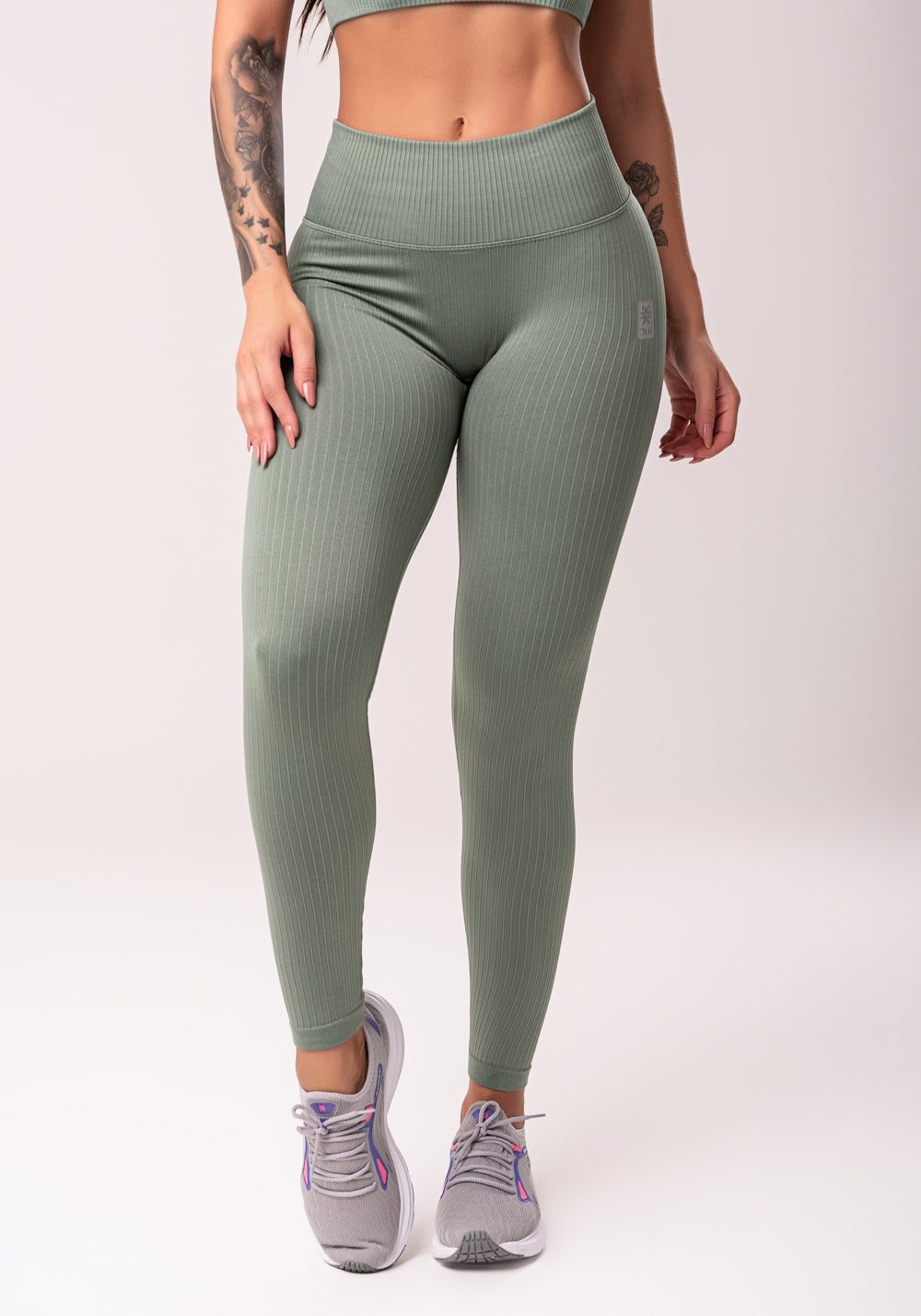 Legging Fitness Feminina Verde Com Cós Alto E Detalhe Em V Seamless Dlk