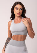 Top Fitness Feminino Cinza Texturizado Com Bojo E Alças Cruzadas Seamless Dlk