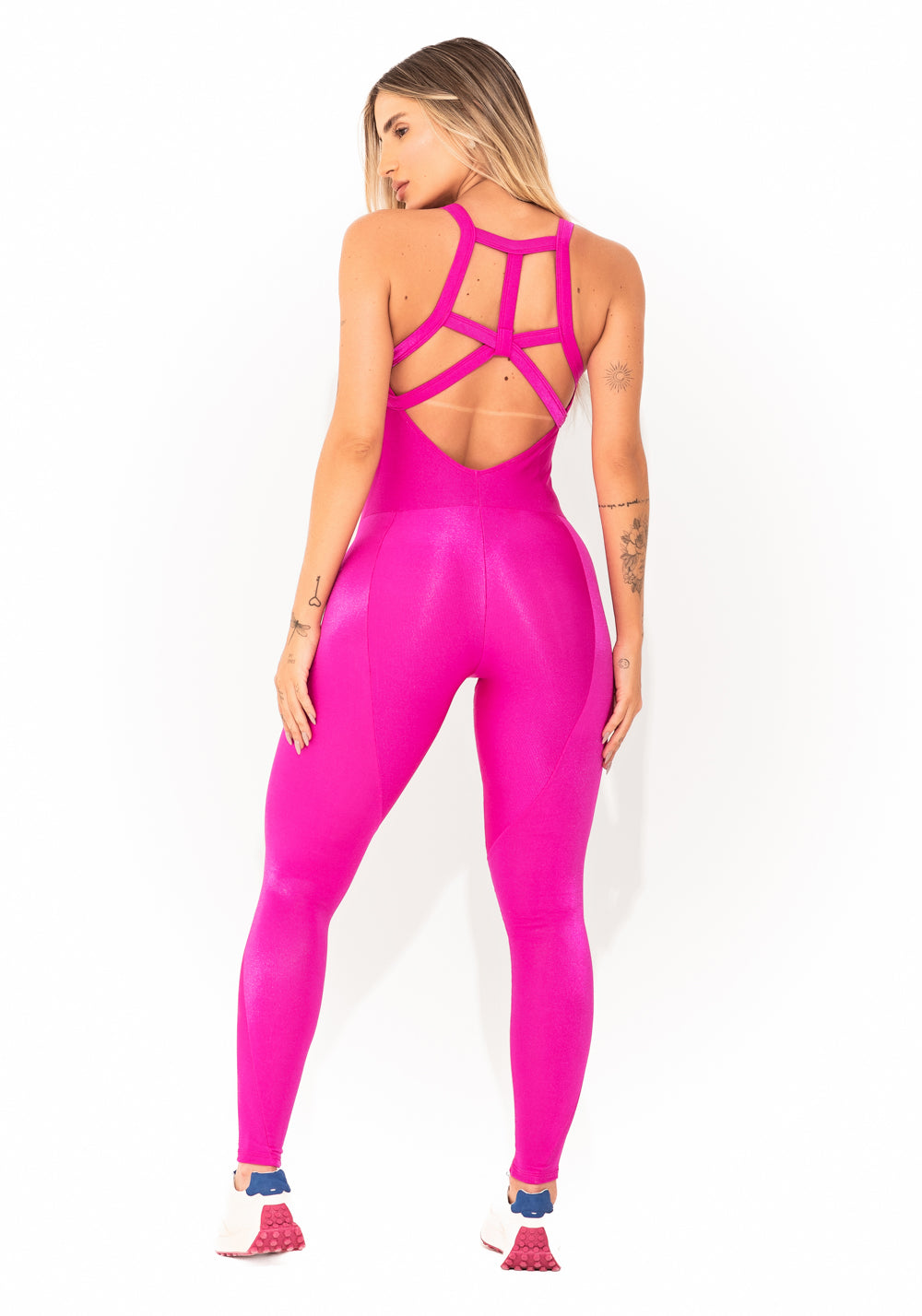 Macacão Fitness Feminino Rosa Canelado com Recortes Elegance Dlk