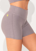 Short Fitness Feminino Cinza Canelado Elegance Dlk