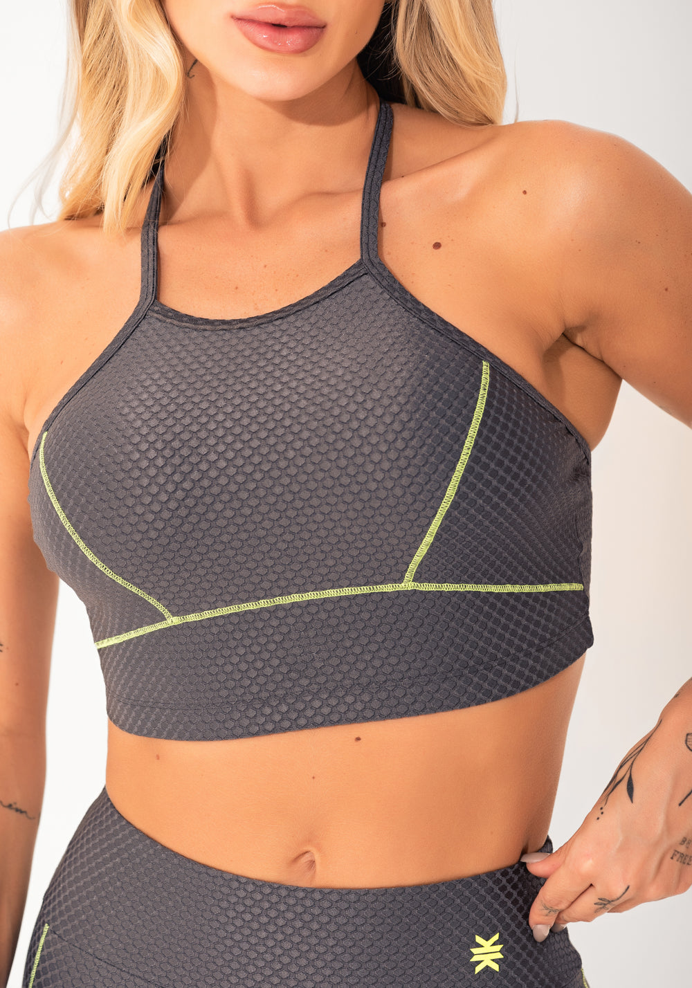 Top Fitness Feminino Cinza Texturizado Com Pesponto Elegance Dlk