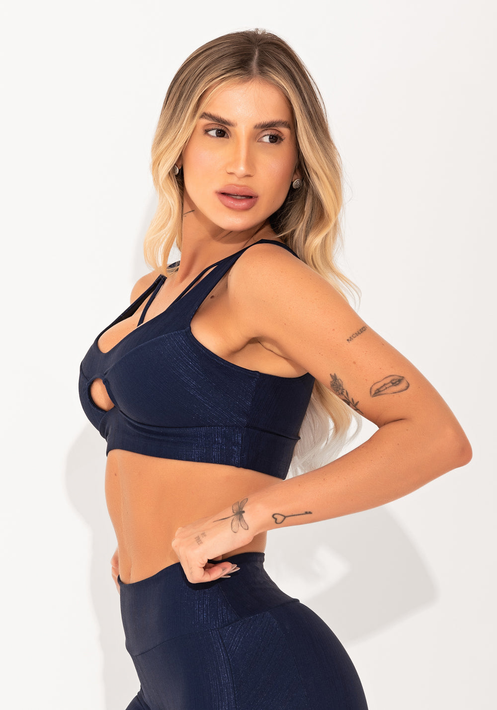 Top Fitness Feminino Marinho Texturizado Cut-out Com Recortes Elegance Dlk