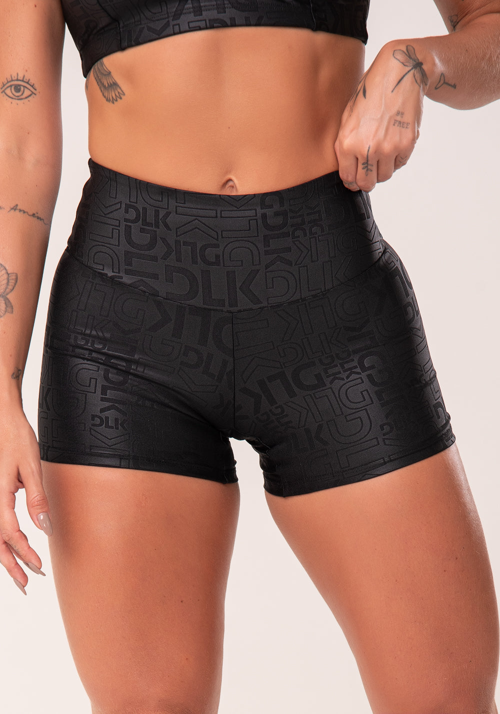 Short Shine Texturizado Preto Dlk