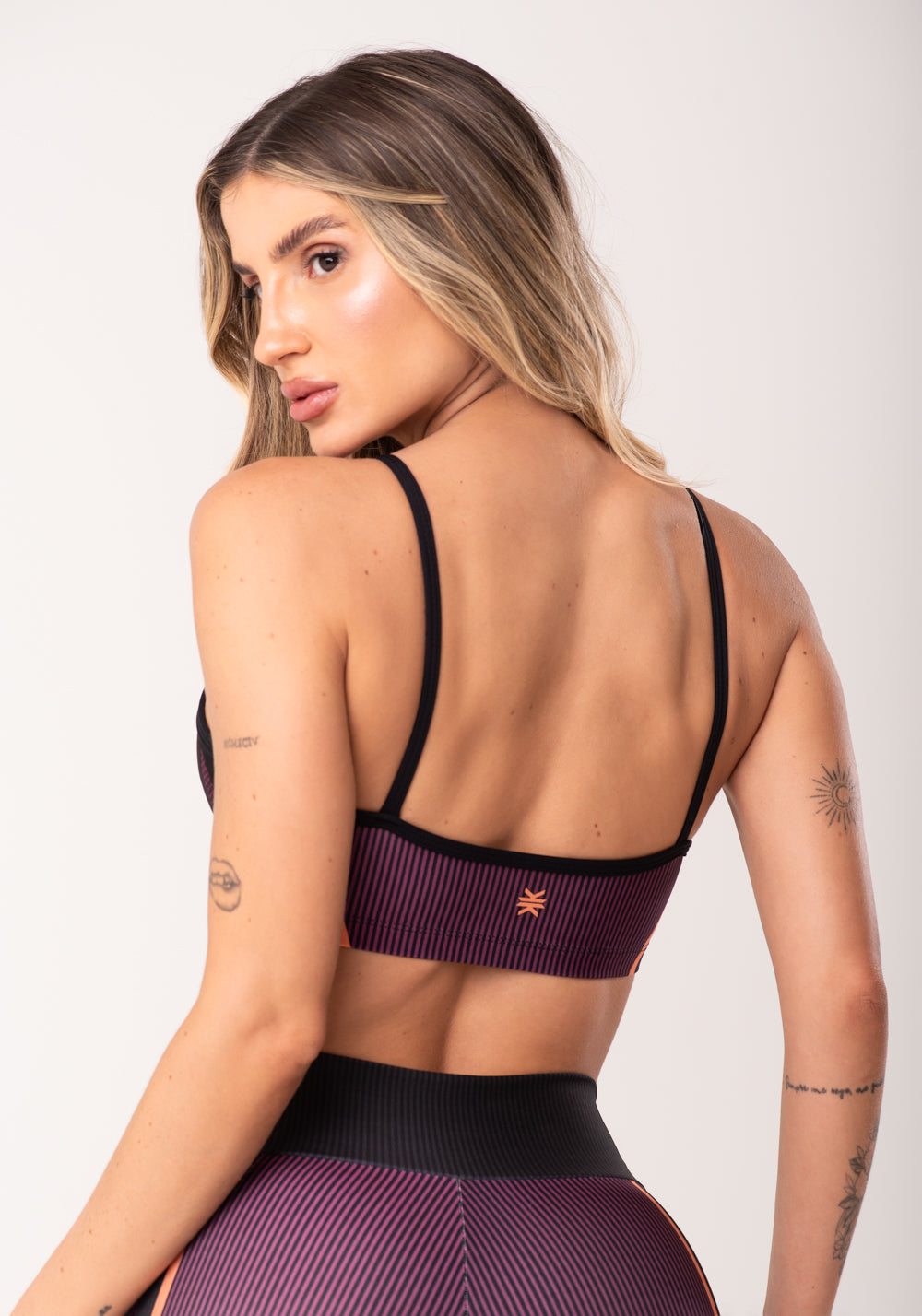 Top Fitness Feminino Com Bojo Estampado Strong Rosa Printed Dlk