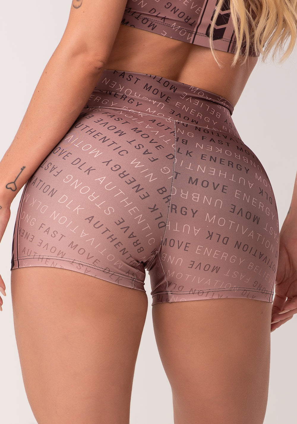 Short Fitness Feminino Estampado Authentic Marrom Printed Dlk
