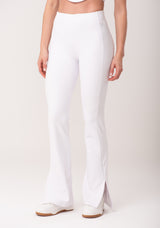 Calça Flare Branco Com Fenda New Age Dlk