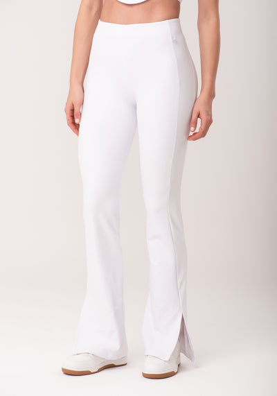 Calça Flare Branco Com Fenda New Age Dlk