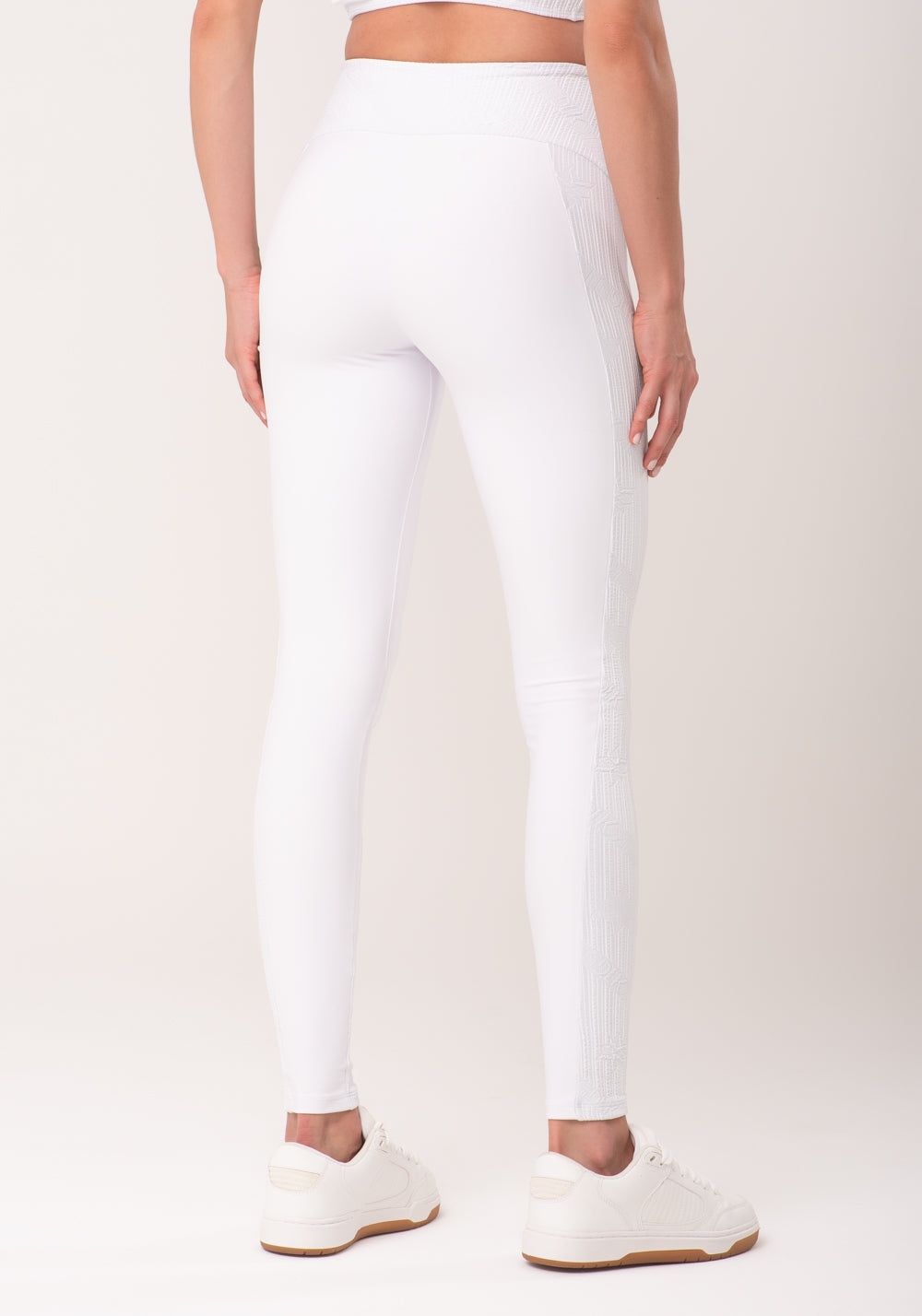 Legging Fitness Feminina Branco Com Recortes New Age Dlk