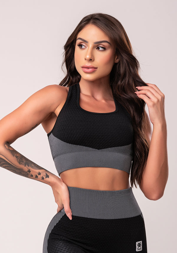 Top Fitness Feminino Preto Texturizado Com Bojo E Alças Cruzadas Seamless Dlk
