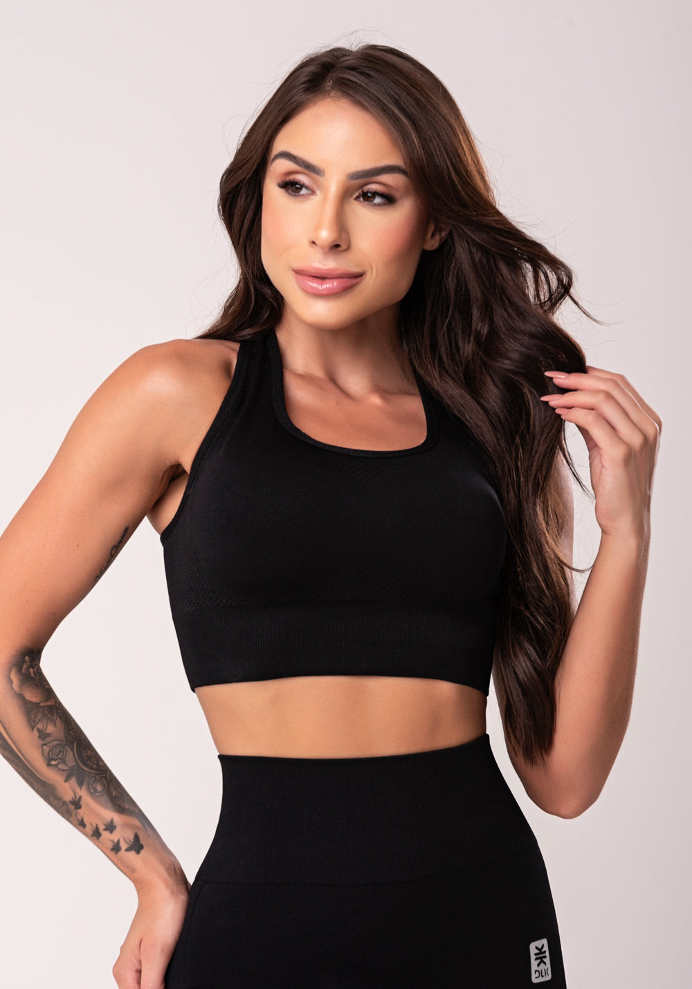 Top Fitness Feminino Nadador Preto Sem Costura Com Bojo Removível Seamless Dlk