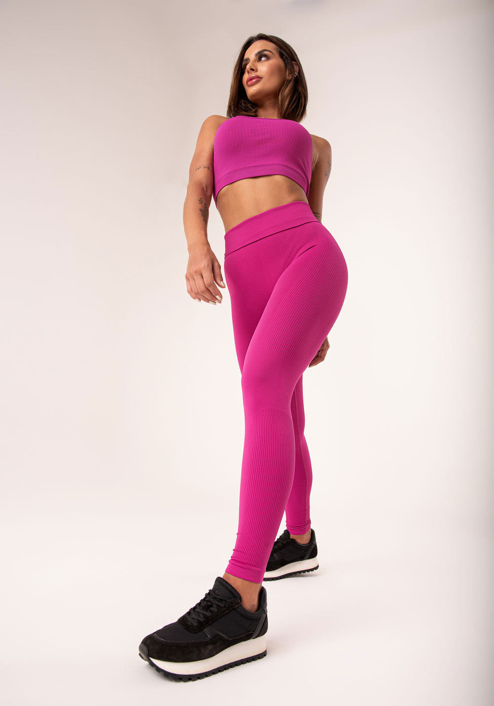 Legging Fitness Feminina Fúcsia Com Recorte Canelado Seamless Dlk