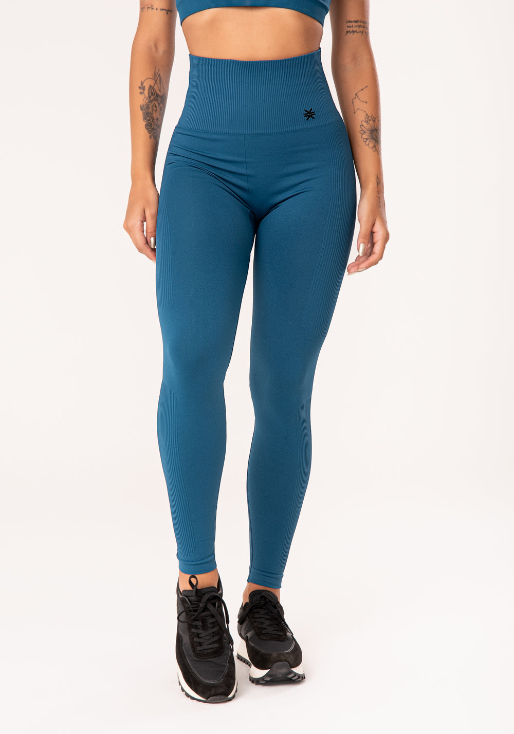 Legging Fitness Feminina Azul Petróleo Com Recorte Canelado Seamless Dlk