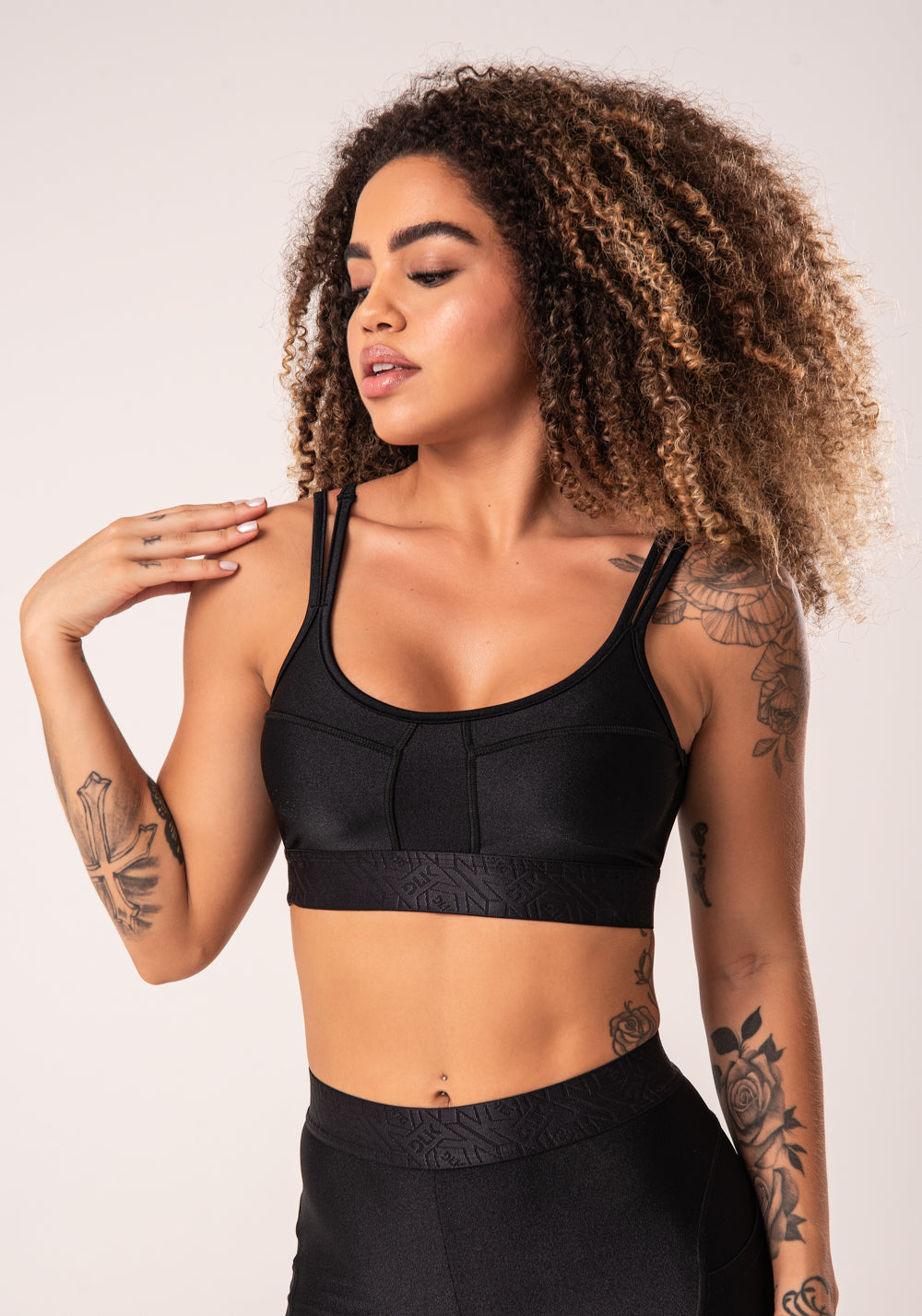 Top Fitness Feminino Preto Com Alças Duplas E Elástico Flow Dlk