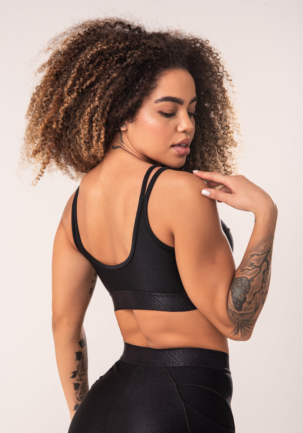 Top Fitness Feminino Preto Com Alças Duplas E Elástico Flow Dlk