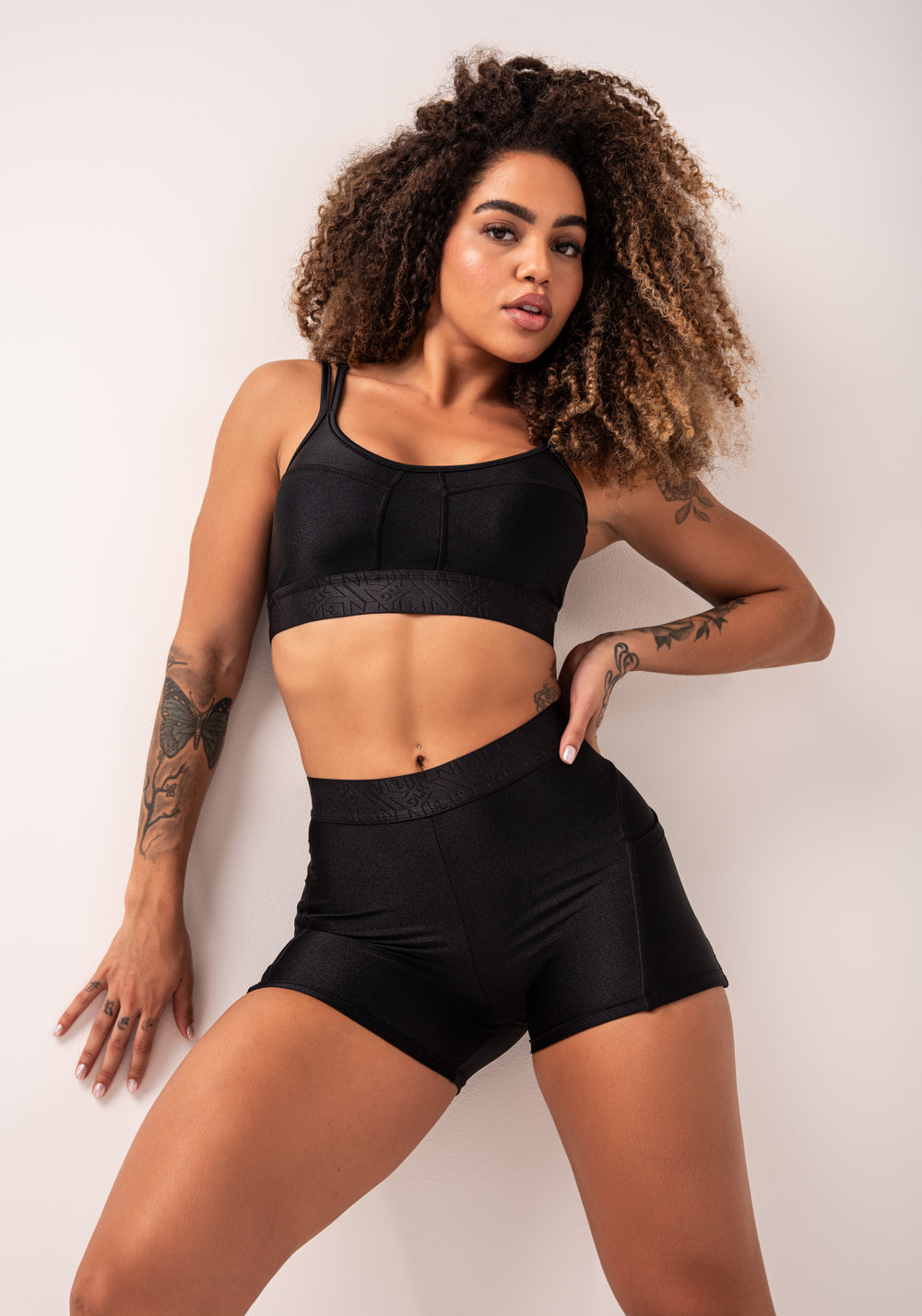Top Fitness Feminino Preto Com Alças Duplas E Elástico Flow Dlk