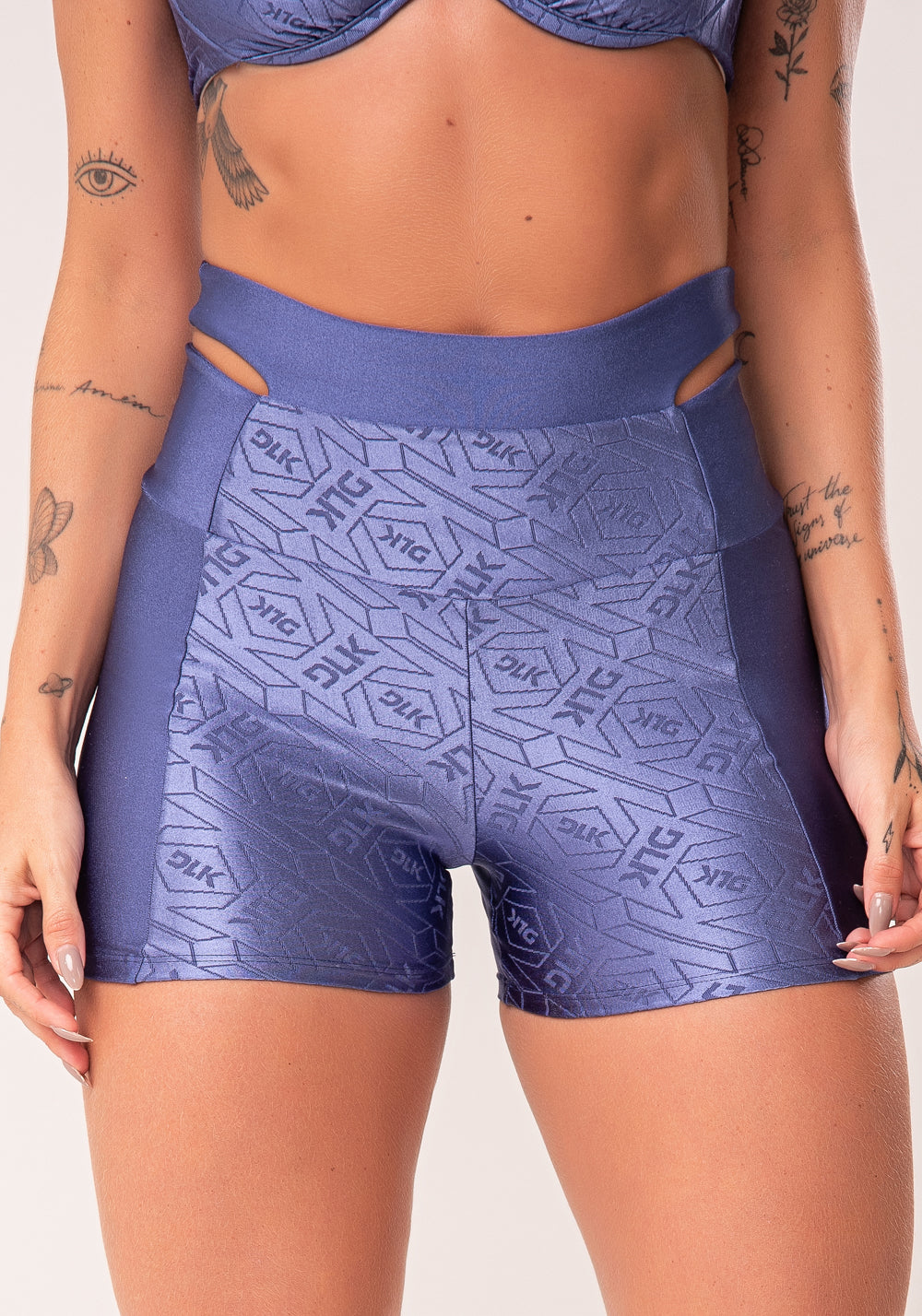 Short Fitness Feminino Azul Logomania Cut-out Com Recortes Flow Dlk