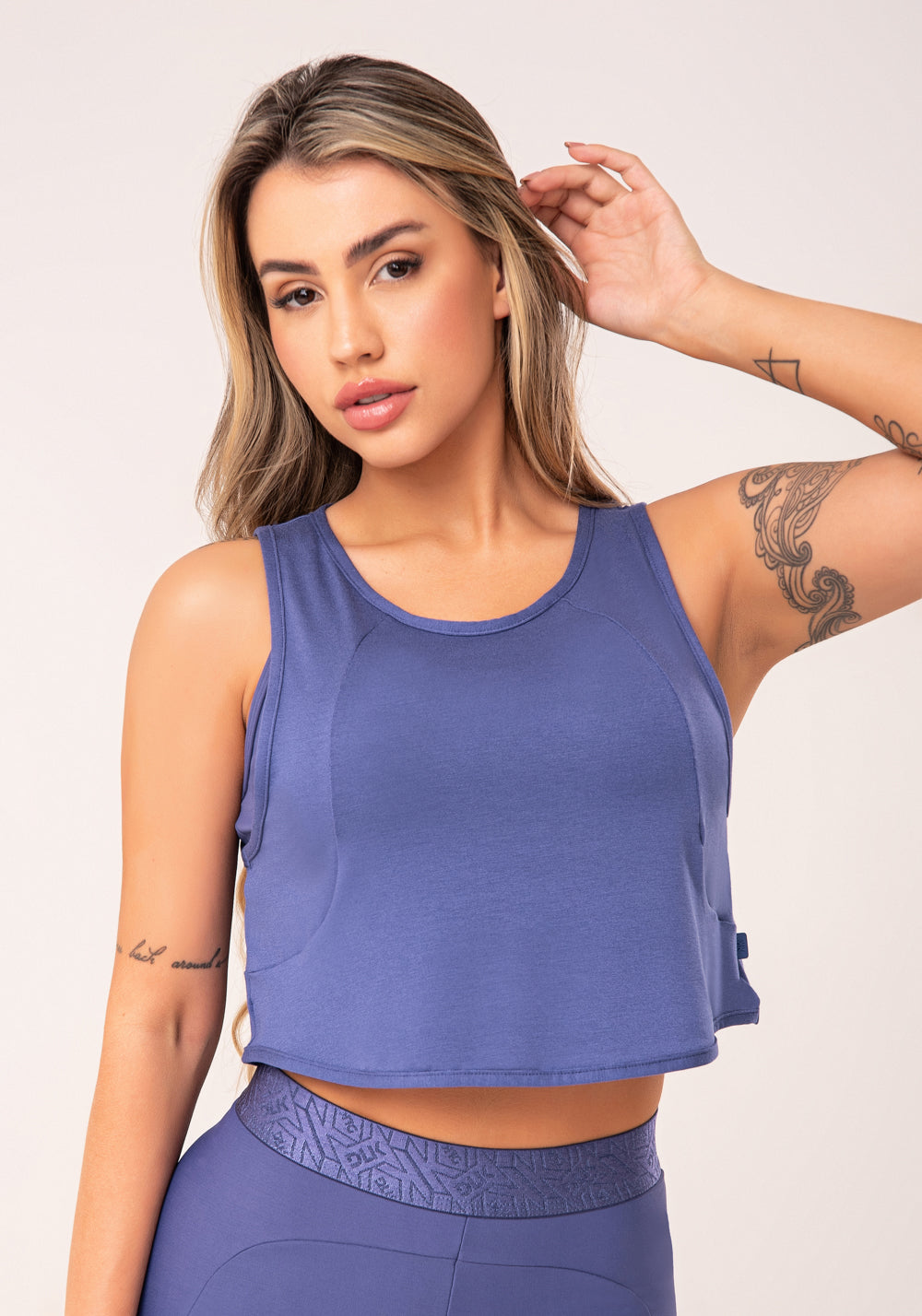 Cropped Feminino Azul Com Recortes Flow Dlk