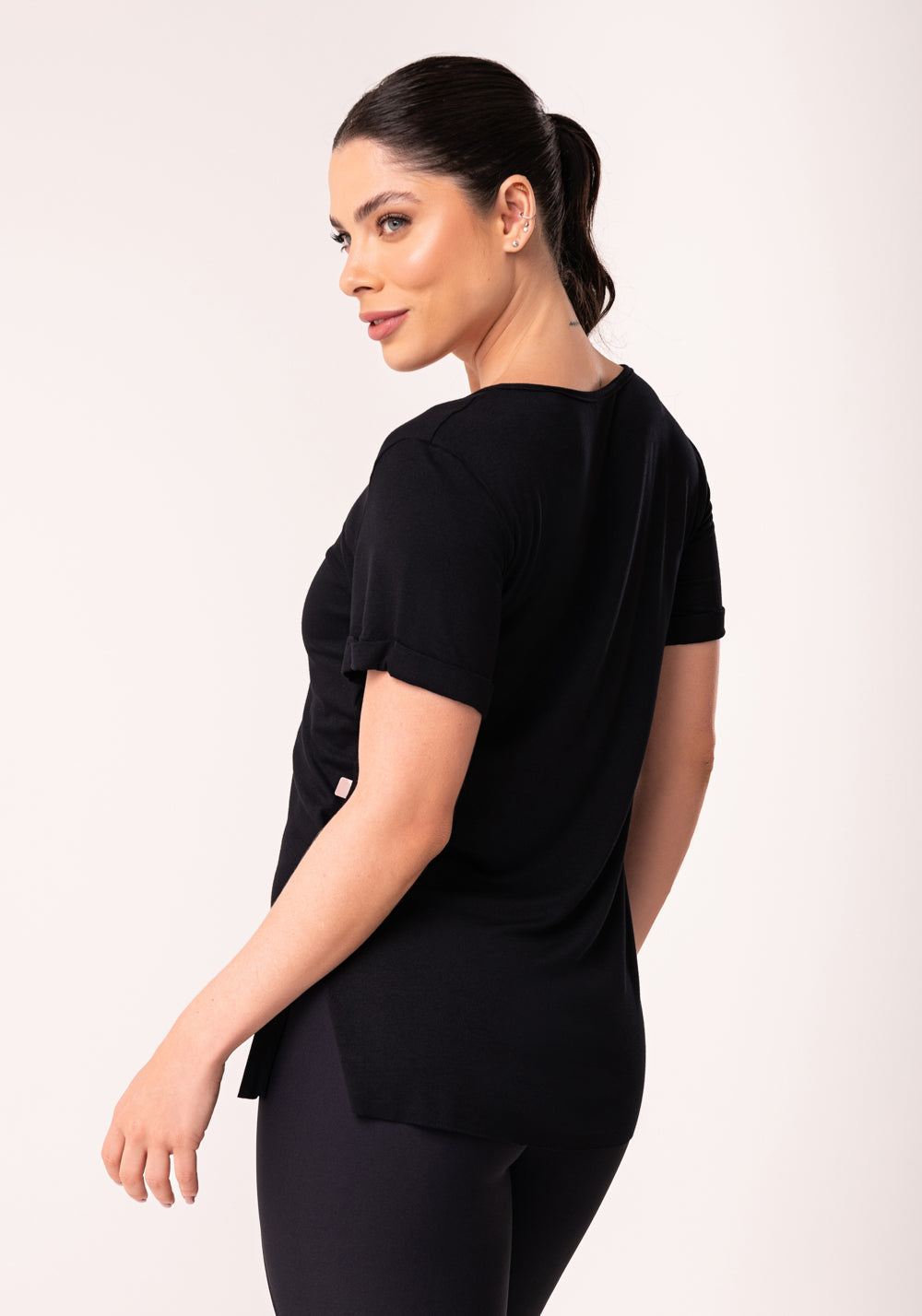 Blusa Fitness Feminina Preto Decote V Flow Dlk